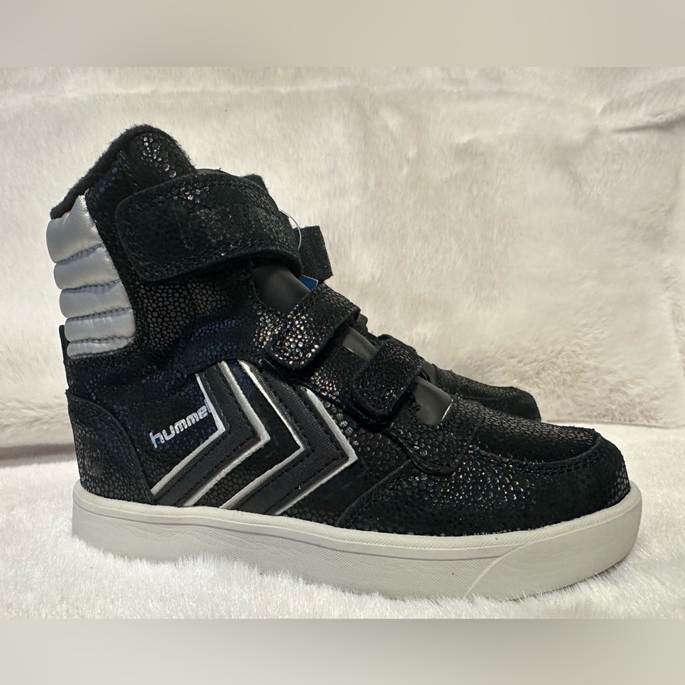 Boots Hummel